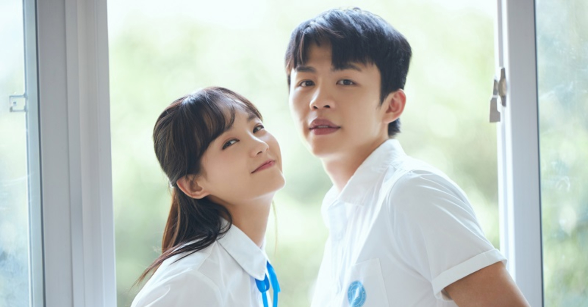 ถ้าโลกได้มีเธออยู่นานกว่านี้ก็คงดีนะ: ชวนดู Love You Forever หนังโรแมนติกเหนือจริงของ ‘คนซื้อเวลา’