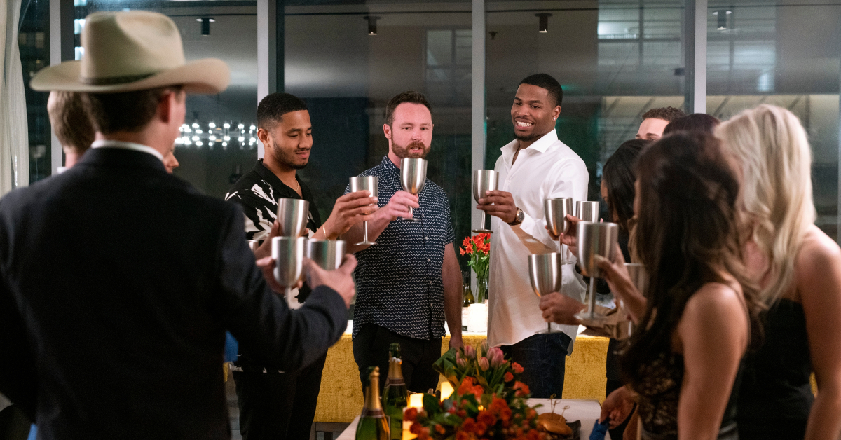 ได้กลิ่นดราม่ามาแต่ไกล: ชวนดูเรียลลิตี้ของคู่รักที่คิดจะแต่งงานแต่อยากลอง ‘คบคนอื่น’ ดูก่อน The Ultimatum: Marry or Move On