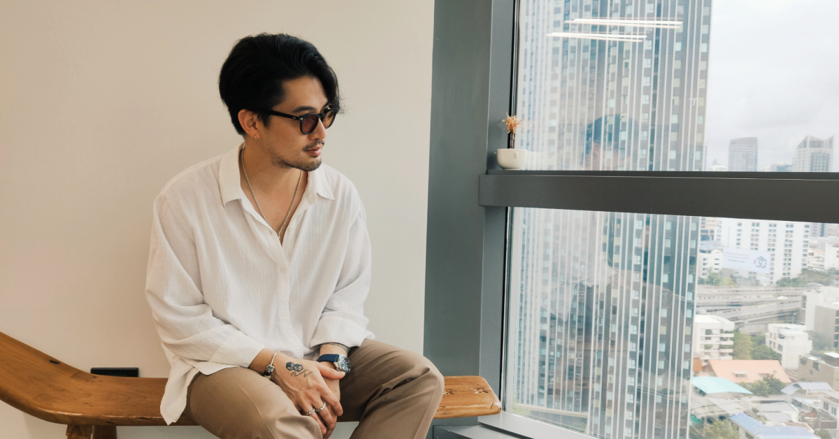 เที่ยวทะเลกับเพลงใหม่ของ ‘แม็กซ์ เจนมานะ’ และพูดคุยถึงการเติบโตทางดนตรีของคนสร้างงานและวงการโดยรวม