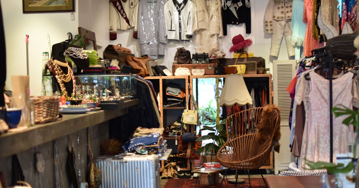 ช็อปทุกสรรพสิ่งวินเทจที่ Museum Of Everything Jinglebell