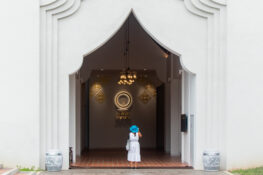 พาไปแต่งชุดไทยเดินชมประวัติศาสตร์ที่ ‘ณ สัทธา’ อุทยานไทยสายเลือดใหม่ในราชบุรี