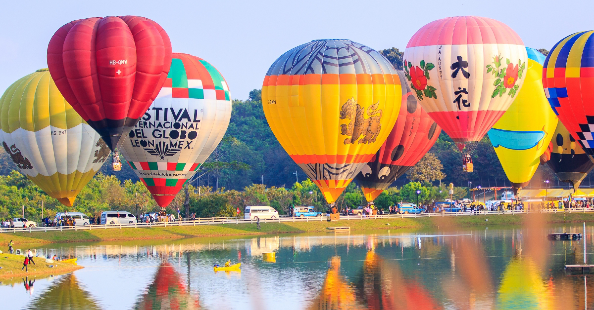 พาไปชมบอลลูนเต็มฟ้ารับเทศกาลแห่งความรักกับ International Balloon Fiesta 2019