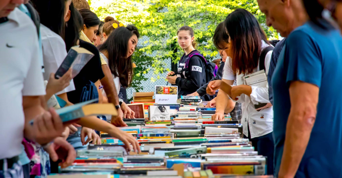กลับมาอีกครั้งกับงานเซลหนังสือต่างประเทศในโลเคชันสุดขลัง Neilson Hays Library