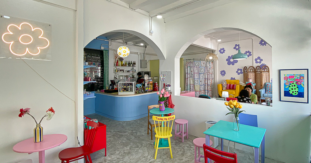 Old Day Bloom คาเฟ่และ Nail Salon ที่ให้เราเบิกบานใจกับความคิวต์ตั้งแต่ขนม เครื่องดื่ม ยันเล็บ