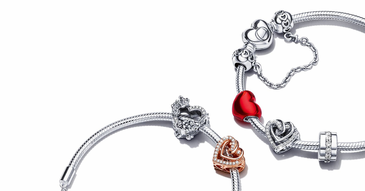 มอบความรักความหวังดีที่น่าทะนุถนอมให้ผู้รับได้ใส่ไว้ติดตัว กับ A Little Act of Love จาก Pandora