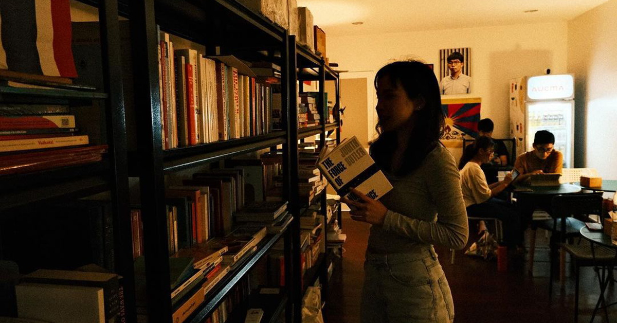 ชวนชาว ‘แซฟฟิค’ มาจิบคราฟต์เบียร์ให้ใจฟู กับงาน Sapphic Night ครั้งแรกของ ‘ประชาบาร์’ 11 พ.ค. นี้