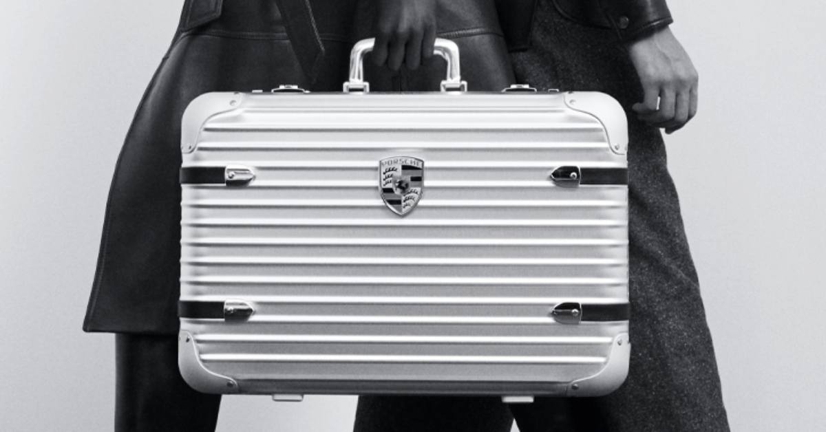 RIMOWA x Porsche แท็กทีมครีเอตความหรูหราให้กับนักเดินทางในรูปของกระเป๋าเคสขนาดพกพาสุดลิมิเต็ด