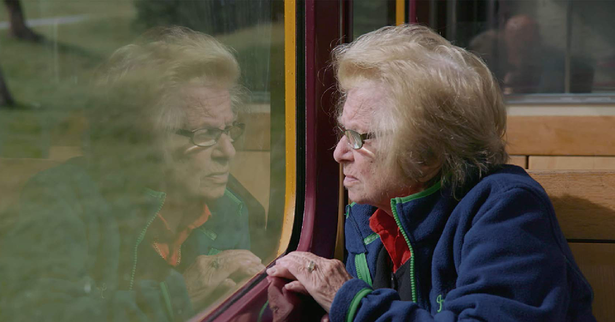 ชวนดู Ask Dr. Ruth สารคดีปูมหลังของนักบำบัดทางเพศคนดัง ที่ชีวิตไม่เคยโรยด้วยกลีบกุหลาบ