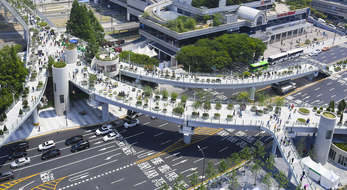 เปิดแล้ว! Seoullo 7017 แลนด์มาร์กใหม่ของกรุงโซล