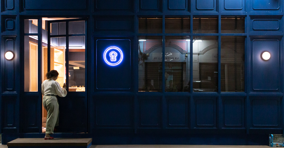 Stage (สตาช) ไฟน์ไดนิ่งสไตล์แคชชวล บนเบสอาหารฝรั่งเศสโดยดรีมทีมจาก Robuchon