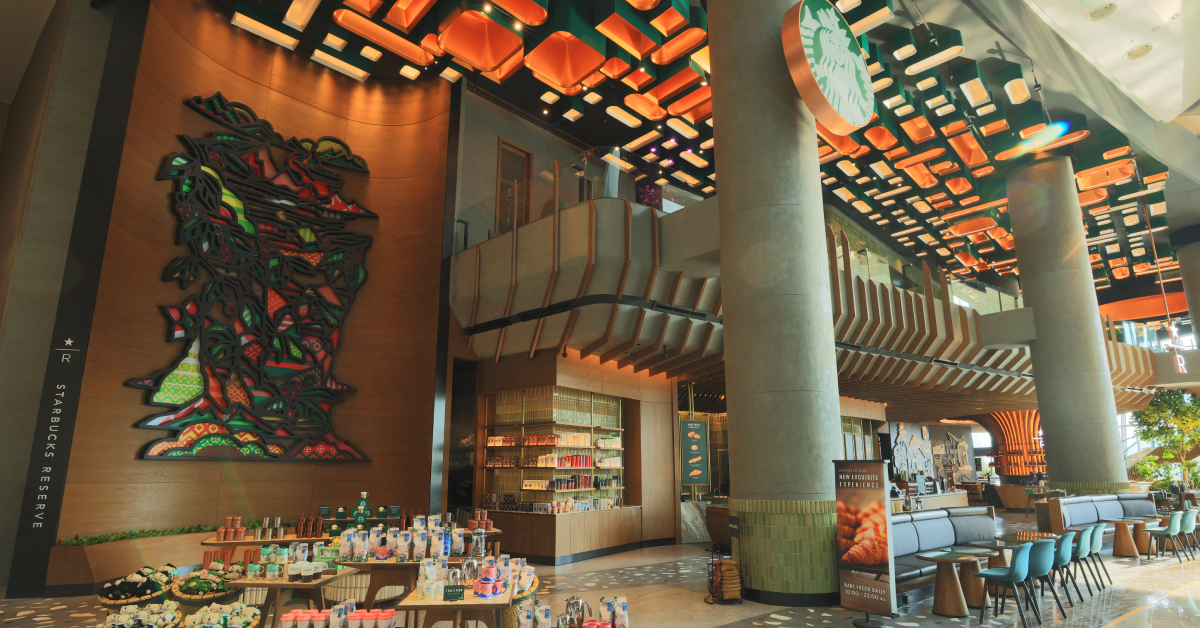 จิบดริงก์เมนูโปรดให้ดื่มด่ำและน่าจดจำที่ Starbucks Reserve Chao Phraya Riverfront พร้อมวิวริมน้ำสุดพรีเมียม