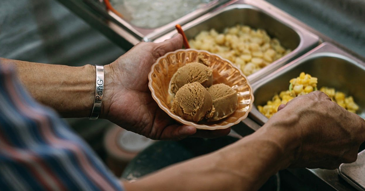 ชวนไปชิมรสชาติของ ‘ตลาดน้อย’ ใน ‘ตลาดนัดหน้าบ้านตลาดน้อย’ ที่รวมกว่า 80 ร้านชาวตลาดไว้ในงาน