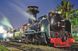 ชวนเที่ยวกับรถไฟหัวรถจักรไอน้ำวันพ่อนี้