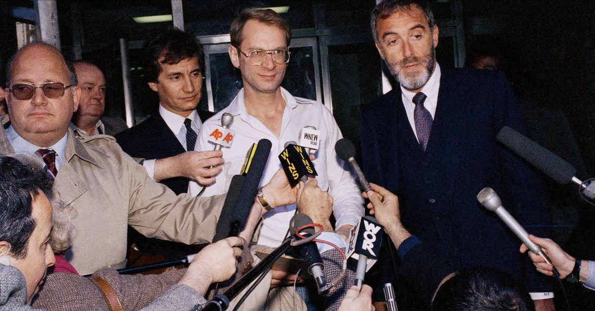 สารคดี Trial by Media โดย จอร์จ คลูนีย์ ที่คดีต่าง ๆ ถูกสื่อพิพากษาไปพร้อมกับศาล