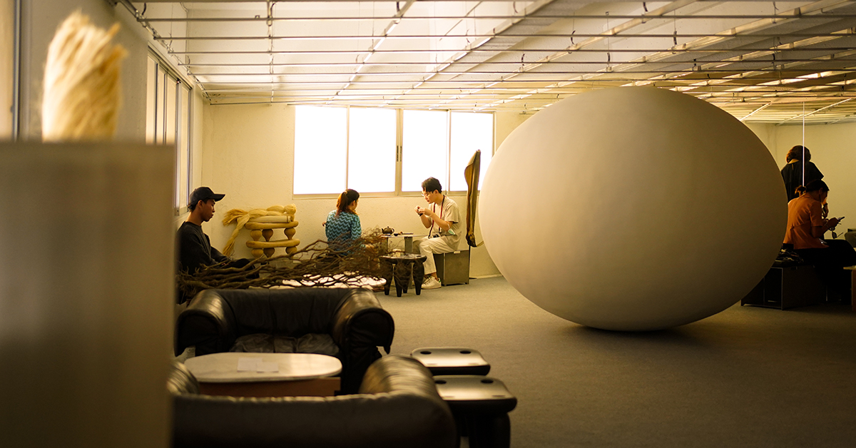 Void Bangkok พื้นที่ไร้กาลเวลาที่ชวนผู้คนมาติดอยู่ในวังวนของ ‘ตรงกลาง’ แล้วรื่นรมย์ไปด้วยกัน 