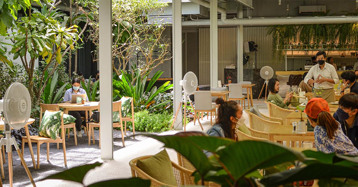 ชวนไปชิมบรันช์ในบรรยากาศธรรมชาติที่ WH Cafe คาเฟ่อาการมื้อสายที่กลางคืนกลายเป็น ‘วังหิ่งห้อย’