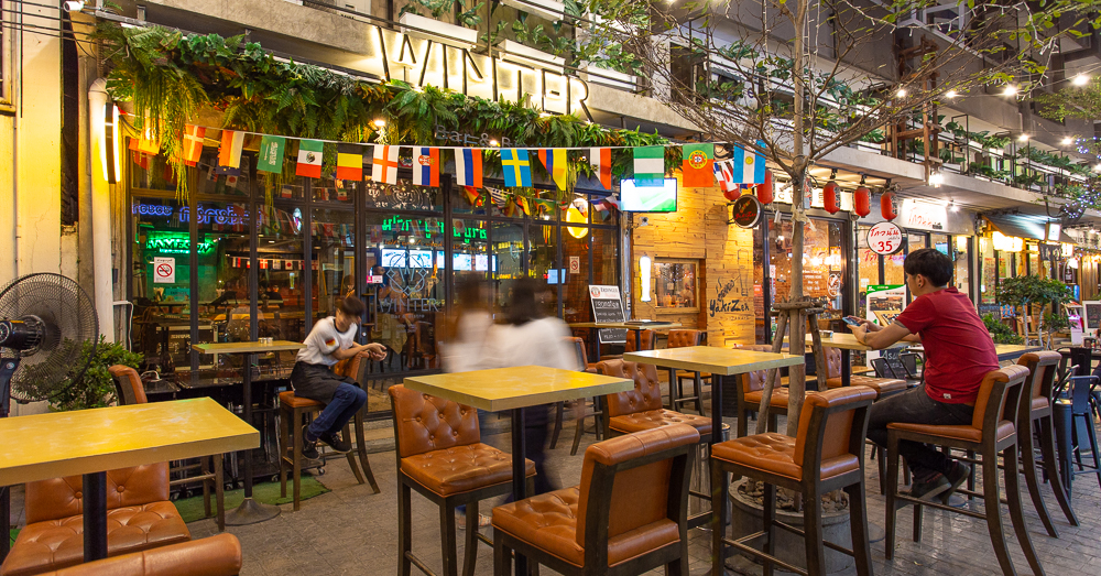 Winter Bar & Bistro อีกหนึ่งพิกัดเด็ดเอาไว้นั่งจิบค็อกเทลและฟังดนตรีสดย่านสะพานควาย