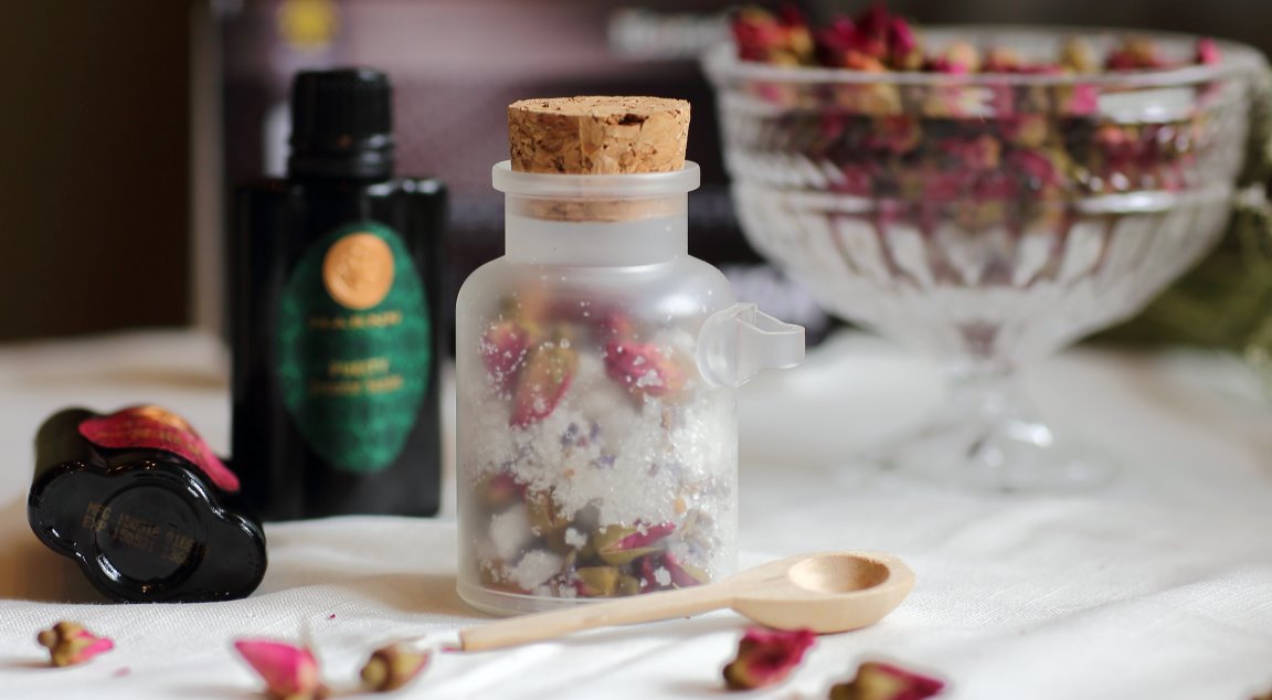 ไปเวิร์กชอปทำสกินแคร์สุดพรีเมียมกับ HARNN เอาไว้ใช้ปีหน้า