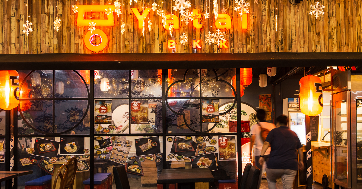 เลิกงานเจอกัน! Yatai BKK กินดื่มสไตล์ฟูกูโอกะในตรอกลับแถวบีทีเอสเพลินจิต
