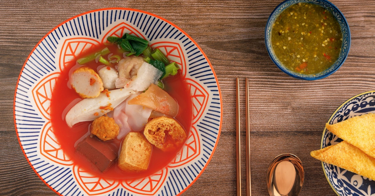 You&Mee นูดเดิลเฮาส์กลางกรุงที่หยิบเอาสตรีตฟู้ดมาปรุงใหม่ แล้วบอกให้เรารู้ว่าโลกนี้มีแค่… ยู แอนด์ หมี่ เท่านั้น